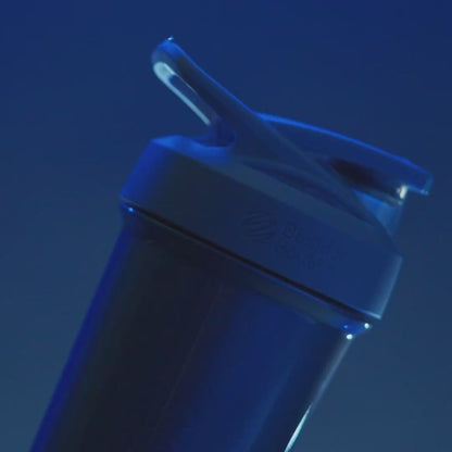 The Shaker Club - Stainless Sleek (9DAU)